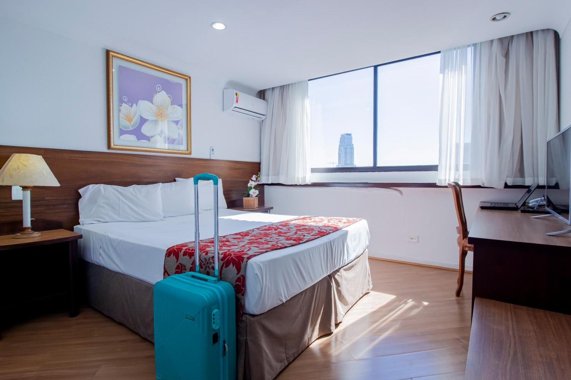 Hotel Dan Inn Curitiba Centro By Nacional Inn ภายนอก รูปภาพ