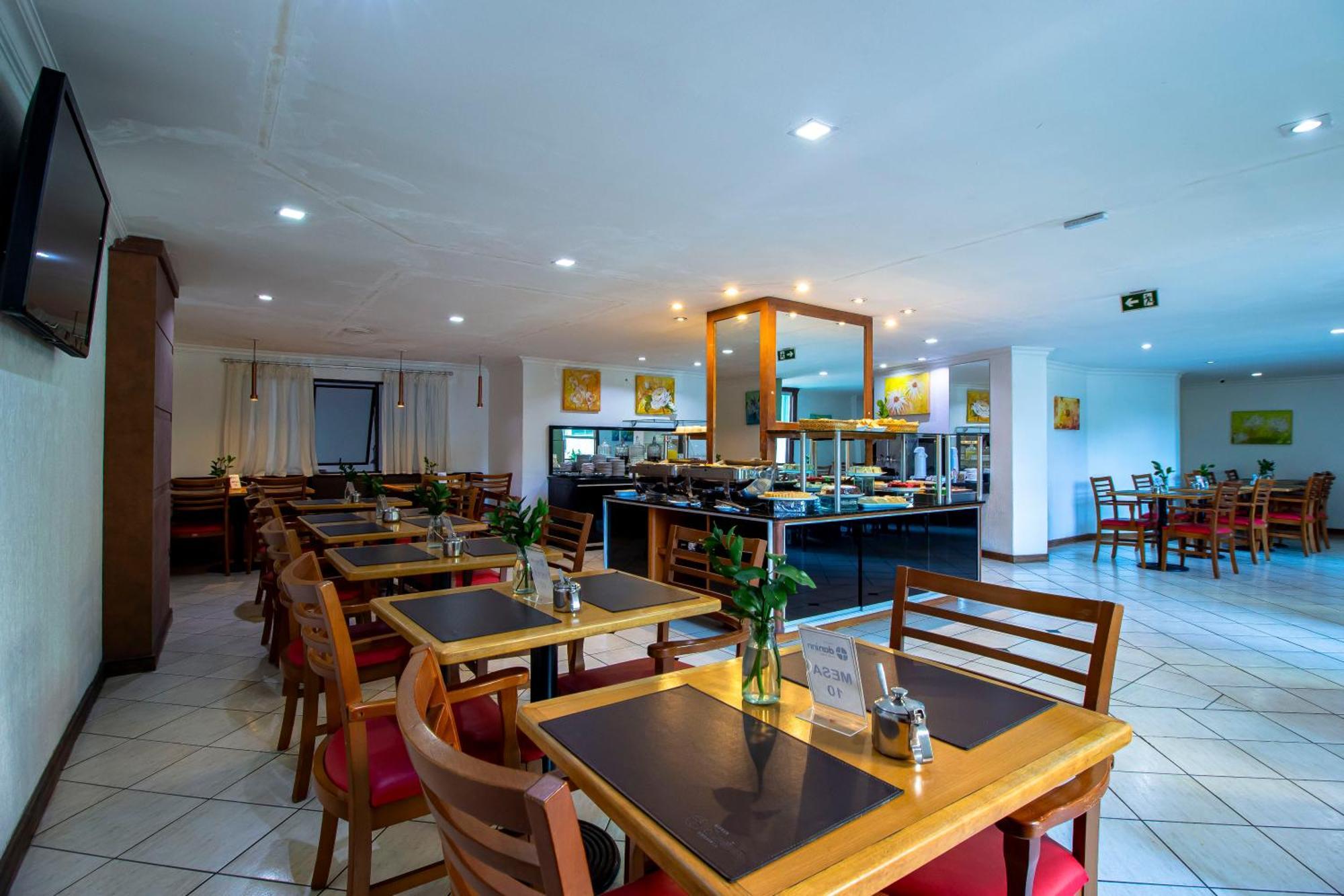 Hotel Dan Inn Curitiba Centro By Nacional Inn ภายนอก รูปภาพ