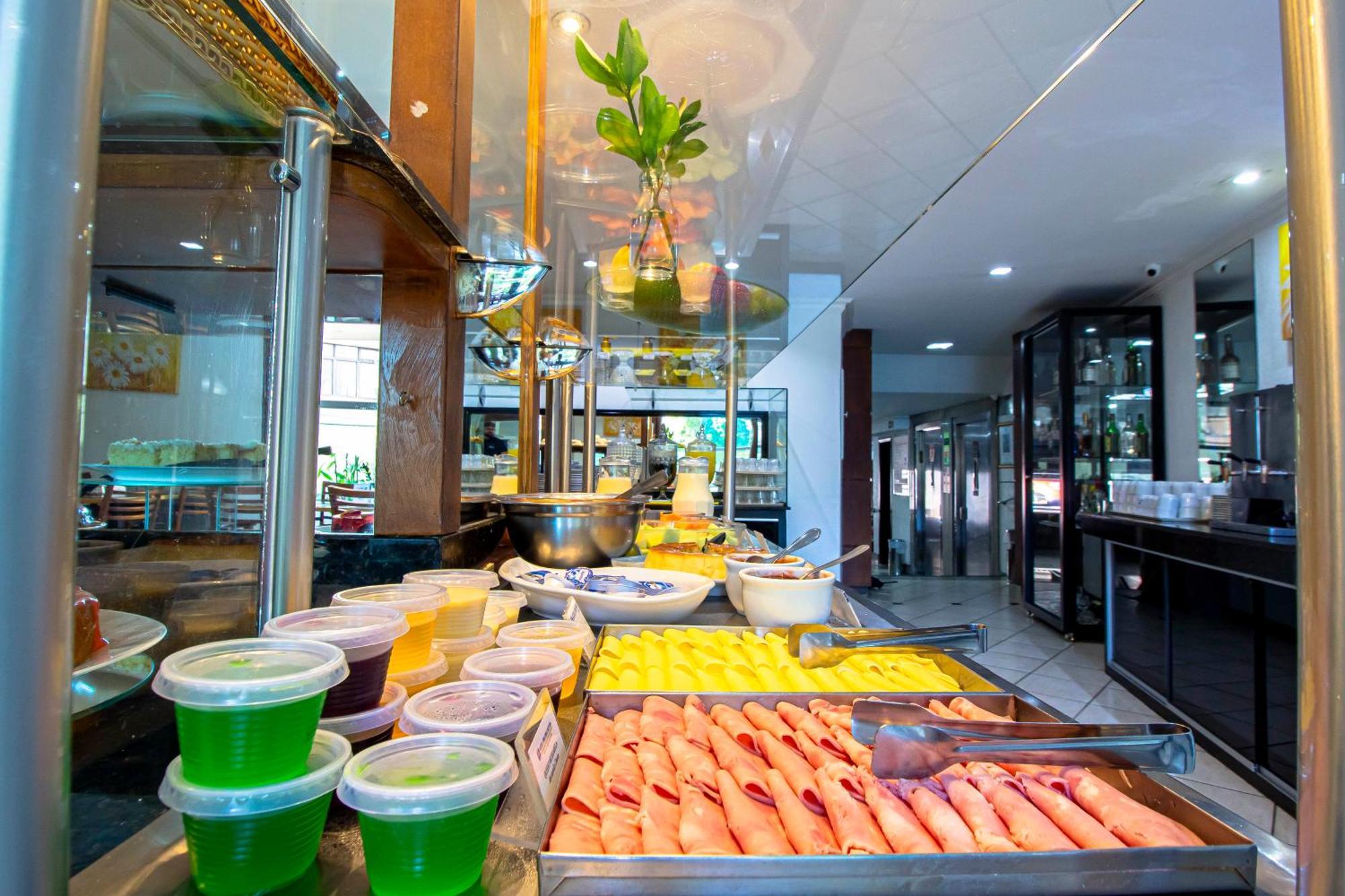 Hotel Dan Inn Curitiba Centro By Nacional Inn ภายนอก รูปภาพ