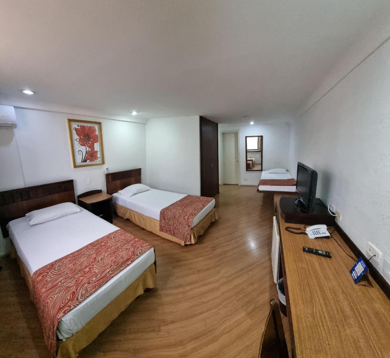 Hotel Dan Inn Curitiba Centro By Nacional Inn ภายนอก รูปภาพ